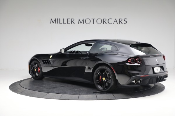 Used 2018 Ferrari GTC4Lusso for sale $227,900 at Alfa Romeo of Greenwich in Greenwich CT 06830 4