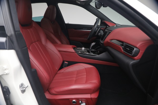 Used 2023 Maserati Levante GT for sale $46,900 at Alfa Romeo of Greenwich in Greenwich CT 06830 16