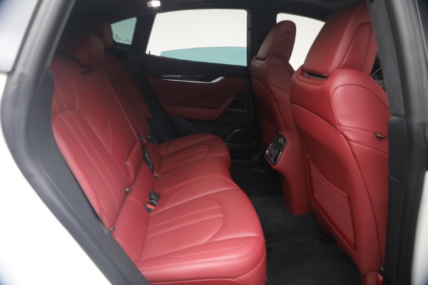 Used 2023 Maserati Levante GT for sale $46,900 at Alfa Romeo of Greenwich in Greenwich CT 06830 18