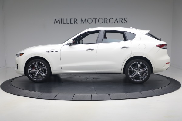 Used 2023 Maserati Levante GT for sale $46,900 at Alfa Romeo of Greenwich in Greenwich CT 06830 3