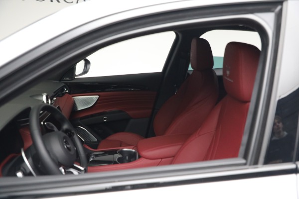 New 2023 Maserati Grecale Modena for sale Sold at Alfa Romeo of Greenwich in Greenwich CT 06830 24