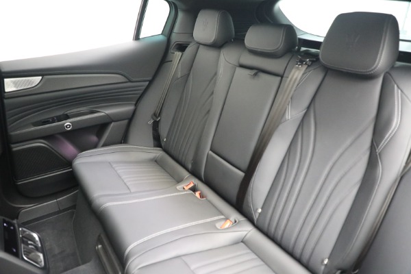 New 2023 Maserati Grecale Modena for sale $94,255 at Alfa Romeo of Greenwich in Greenwich CT 06830 17