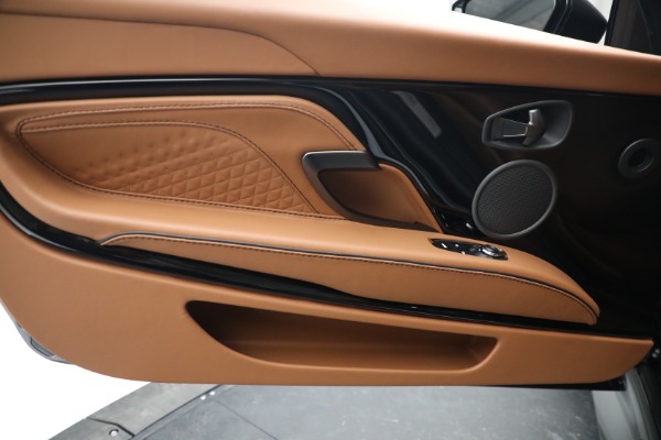 New 2023 Aston Martin DBS Superleggera for sale $398,286 at Alfa Romeo of Greenwich in Greenwich CT 06830 24