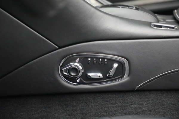 Used 2019 Aston Martin DB11 Volante for sale $141,900 at Alfa Romeo of Greenwich in Greenwich CT 06830 23