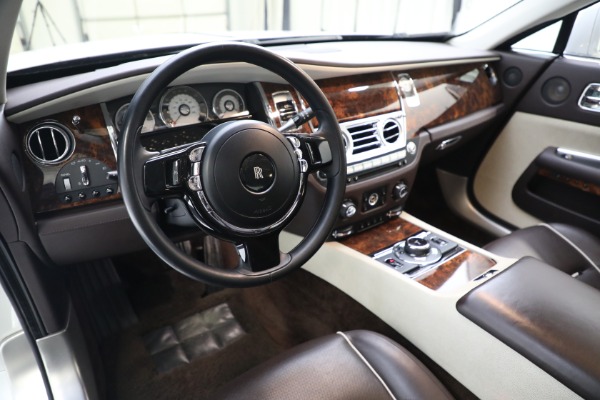 Used 2014 Rolls-Royce Wraith for sale $158,900 at Alfa Romeo of Greenwich in Greenwich CT 06830 13