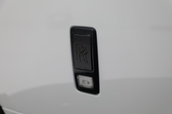 Used 2014 Rolls-Royce Wraith for sale $158,900 at Alfa Romeo of Greenwich in Greenwich CT 06830 25