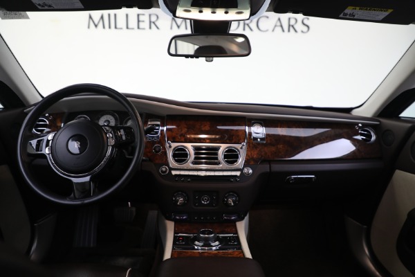 Used 2014 Rolls-Royce Wraith for sale $158,900 at Alfa Romeo of Greenwich in Greenwich CT 06830 4