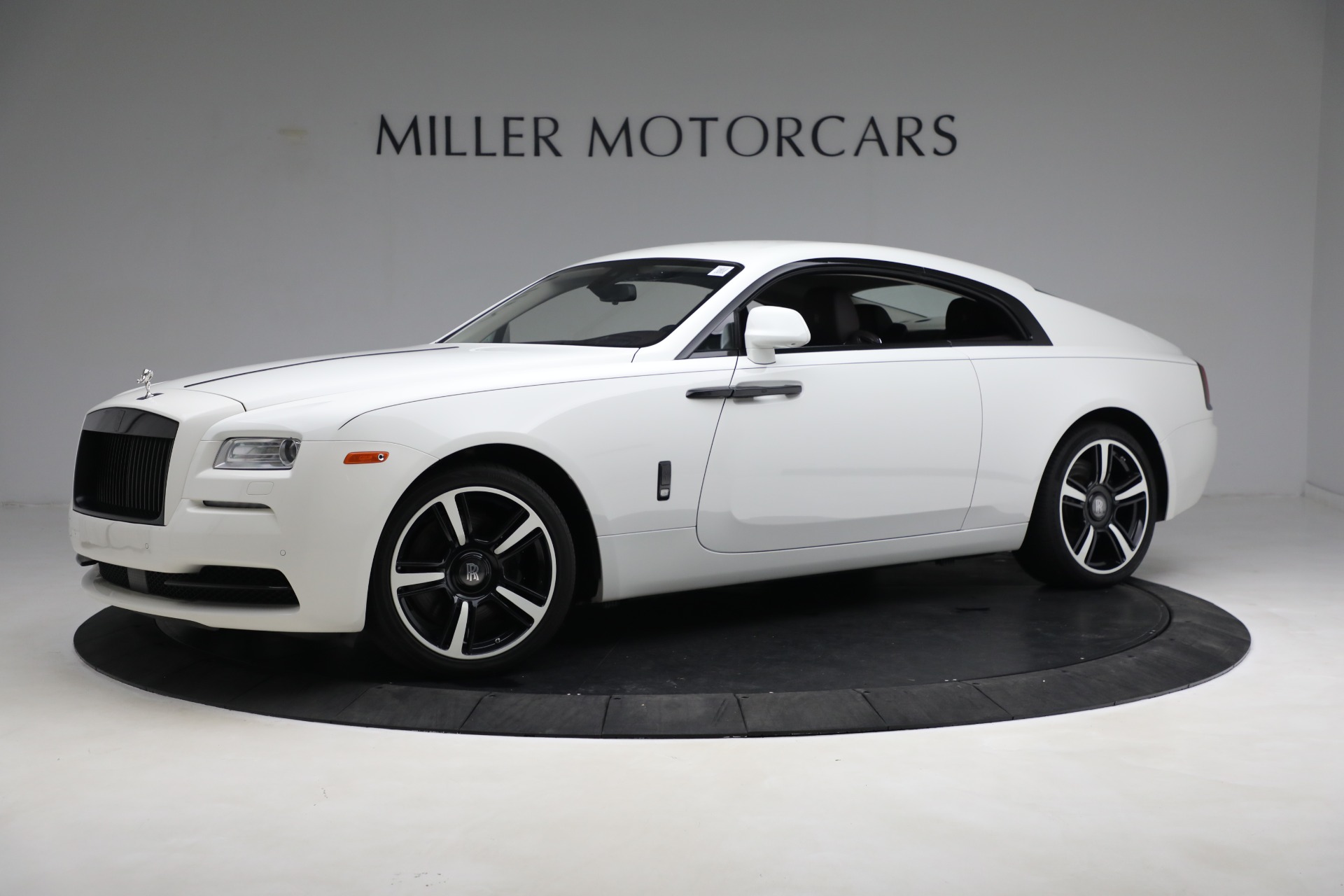 Used 2014 Rolls-Royce Wraith for sale Sold at Alfa Romeo of Greenwich in Greenwich CT 06830 1