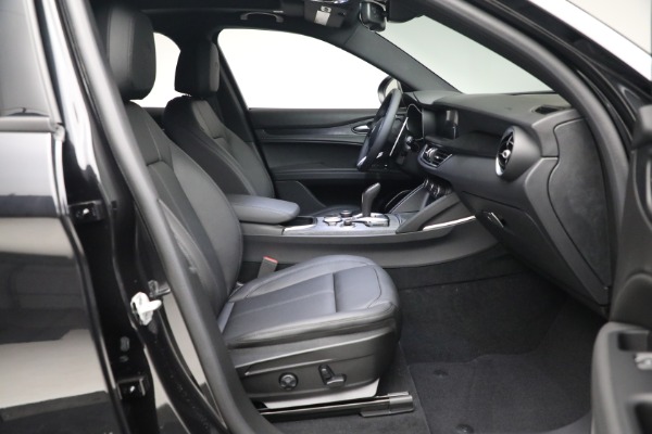 New 2023 Alfa Romeo Stelvio Sprint for sale $54,075 at Alfa Romeo of Greenwich in Greenwich CT 06830 19