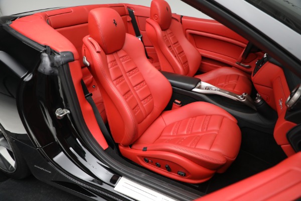 Used 2013 Ferrari California 30 for sale $134,900 at Alfa Romeo of Greenwich in Greenwich CT 06830 24