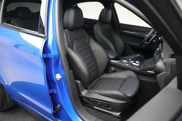 New 2023 Alfa Romeo Stelvio Quadrifoglio for sale $79,900 at Alfa Romeo of Greenwich in Greenwich CT 06830 15
