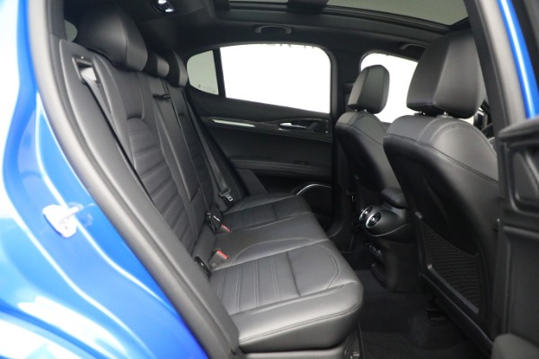 New 2023 Alfa Romeo Stelvio Quadrifoglio for sale $79,900 at Alfa Romeo of Greenwich in Greenwich CT 06830 17