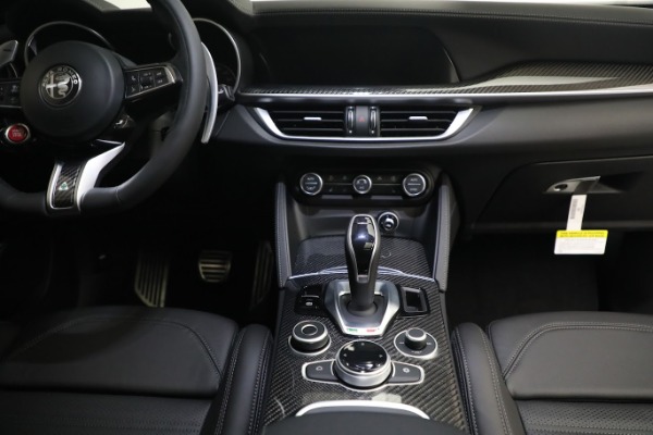 New 2023 Alfa Romeo Stelvio Quadrifoglio for sale $79,900 at Alfa Romeo of Greenwich in Greenwich CT 06830 21