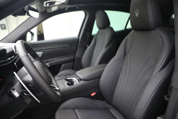 New 2023 Maserati Grecale Modena for sale $85,895 at Alfa Romeo of Greenwich in Greenwich CT 06830 15