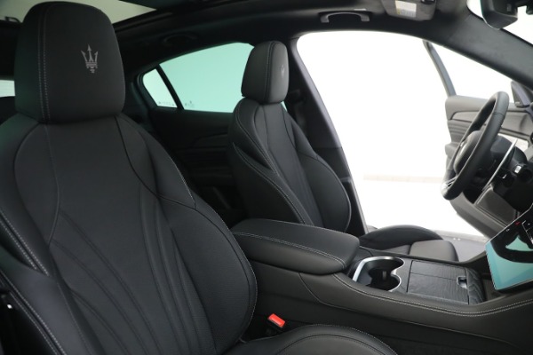 New 2023 Maserati Grecale Modena for sale $85,895 at Alfa Romeo of Greenwich in Greenwich CT 06830 16