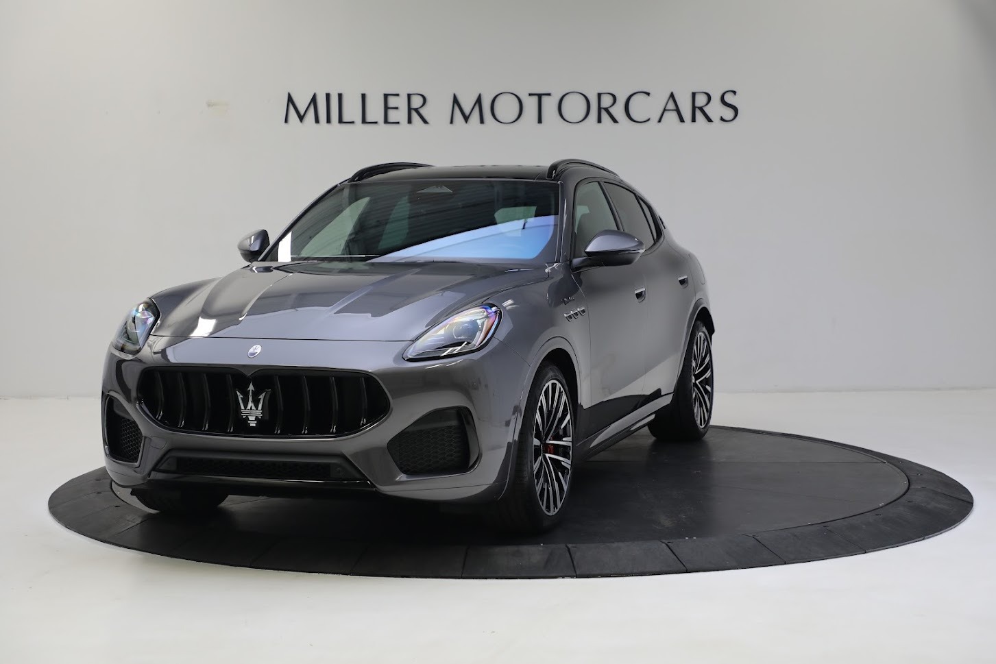 New 2023 Maserati Grecale Modena for sale $85,895 at Alfa Romeo of Greenwich in Greenwich CT 06830 1