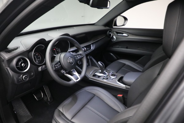 New 2023 Alfa Romeo Stelvio Ti for sale $55,550 at Alfa Romeo of Greenwich in Greenwich CT 06830 12