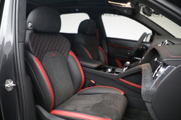 Used 2021 Bentley Bentayga Speed for sale $189,900 at Alfa Romeo of Greenwich in Greenwich CT 06830 28