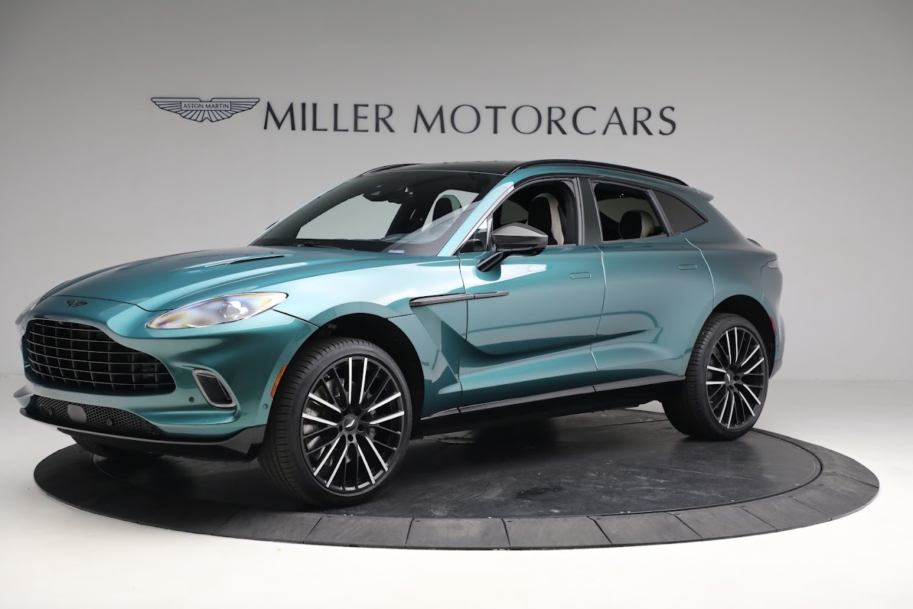 Used 2022 Aston Martin DBX for sale $164,900 at Alfa Romeo of Greenwich in Greenwich CT 06830 1