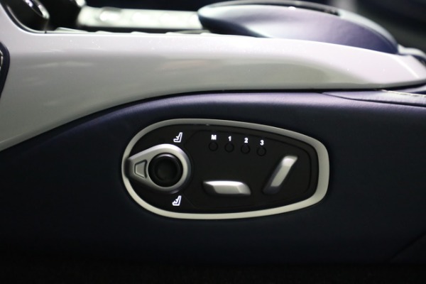 Used 2020 Aston Martin Vantage for sale $104,900 at Alfa Romeo of Greenwich in Greenwich CT 06830 24