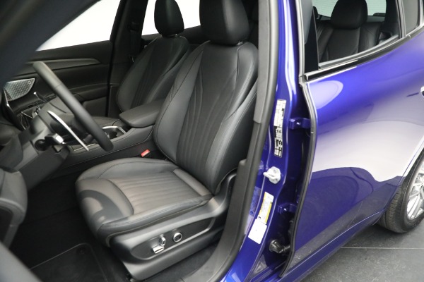 New 2023 Maserati Grecale GT for sale $72,095 at Alfa Romeo of Greenwich in Greenwich CT 06830 16