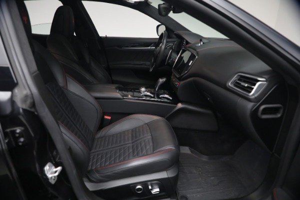 Used 2023 Maserati Ghibli Modena Q4 for sale $58,900 at Alfa Romeo of Greenwich in Greenwich CT 06830 14