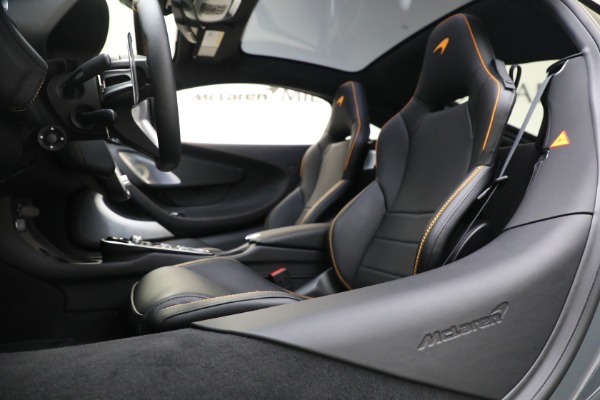 New 2023 McLaren GT Luxe for sale $244,330 at Alfa Romeo of Greenwich in Greenwich CT 06830 24