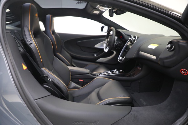 New 2023 McLaren GT Luxe for sale $244,330 at Alfa Romeo of Greenwich in Greenwich CT 06830 27
