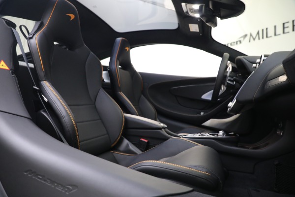 New 2023 McLaren GT Luxe for sale $244,330 at Alfa Romeo of Greenwich in Greenwich CT 06830 28