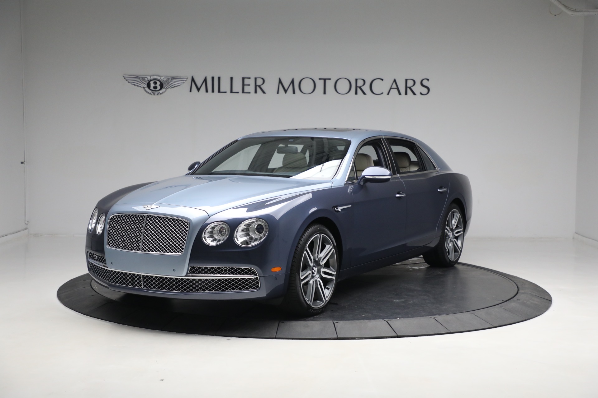 Used 2018 Bentley Flying Spur W12 for sale Sold at Alfa Romeo of Greenwich in Greenwich CT 06830 1