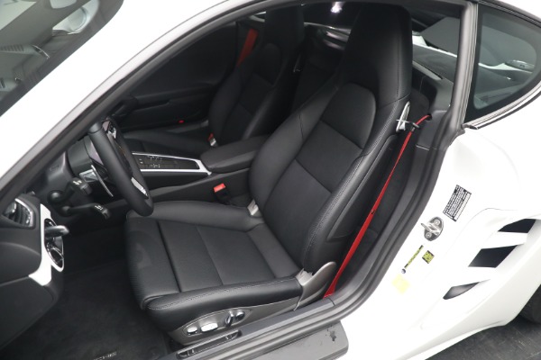 Used 2022 Porsche 718 Cayman S for sale $91,900 at Alfa Romeo of Greenwich in Greenwich CT 06830 15