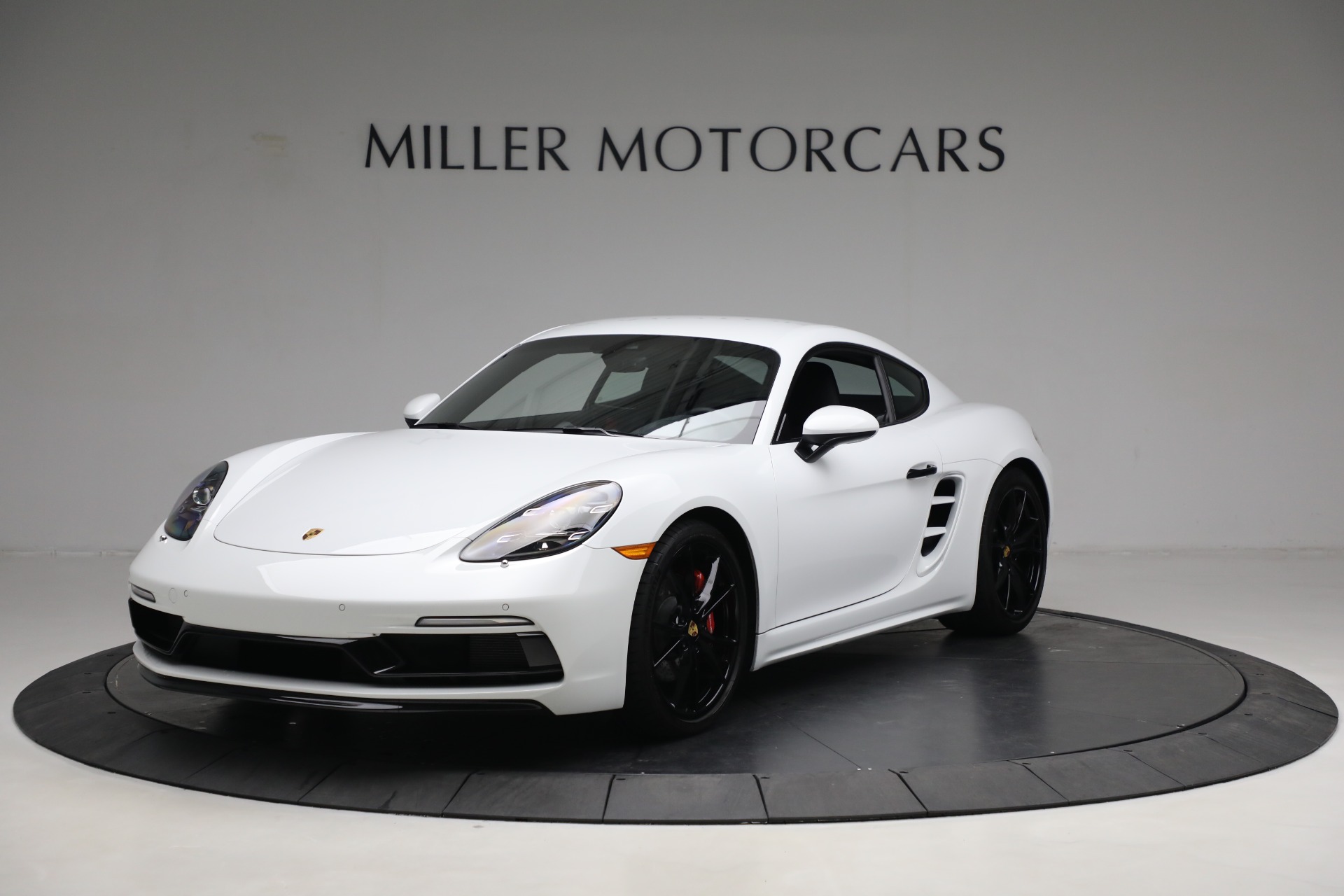 Used 2022 Porsche 718 Cayman S for sale $91,900 at Alfa Romeo of Greenwich in Greenwich CT 06830 1