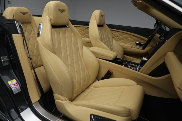 Used 2014 Bentley Continental GT Speed for sale $133,900 at Alfa Romeo of Greenwich in Greenwich CT 06830 28