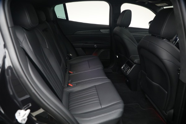 Used 2023 Maserati Grecale GT for sale $40,900 at Alfa Romeo of Greenwich in Greenwich CT 06830 18