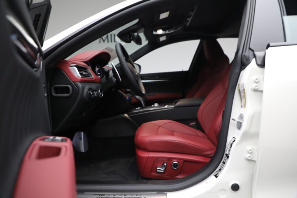 New 2023 Maserati Ghibli Modena Q4 for sale $111,055 at Alfa Romeo of Greenwich in Greenwich CT 06830 12