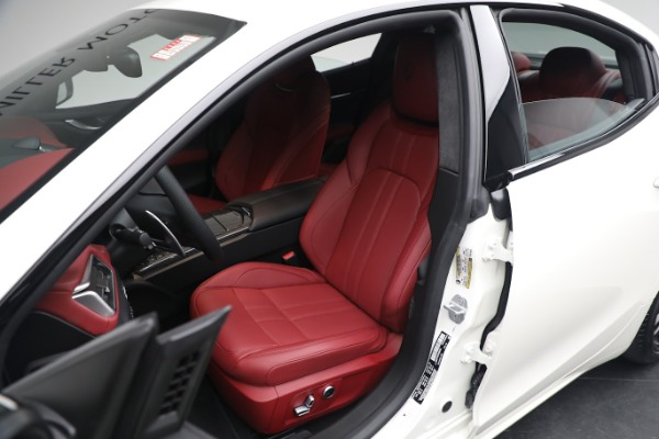New 2023 Maserati Ghibli Modena Q4 for sale $111,055 at Alfa Romeo of Greenwich in Greenwich CT 06830 14