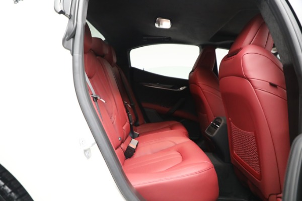 New 2023 Maserati Ghibli Modena Q4 for sale $111,055 at Alfa Romeo of Greenwich in Greenwich CT 06830 19