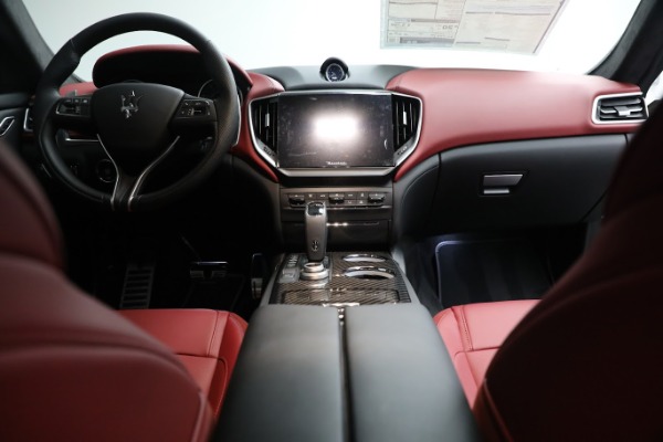 New 2023 Maserati Ghibli Modena Q4 for sale $111,055 at Alfa Romeo of Greenwich in Greenwich CT 06830 22