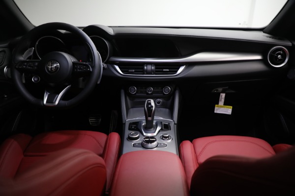 New 2023 Alfa Romeo Stelvio Veloce for sale $59,490 at Alfa Romeo of Greenwich in Greenwich CT 06830 22