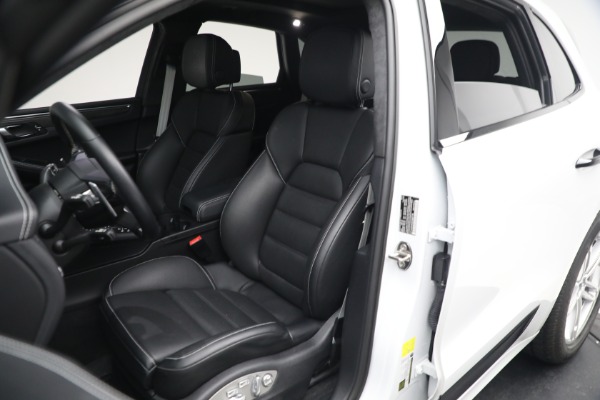 Used 2021 Porsche Macan Turbo for sale $84,900 at Alfa Romeo of Greenwich in Greenwich CT 06830 15