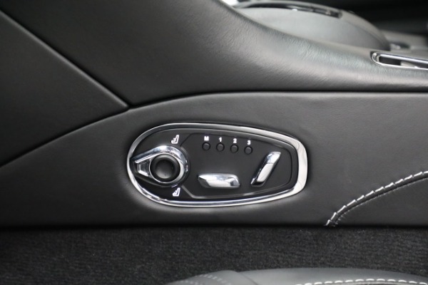 Used 2019 Aston Martin DB11 V8 for sale $122,900 at Alfa Romeo of Greenwich in Greenwich CT 06830 20