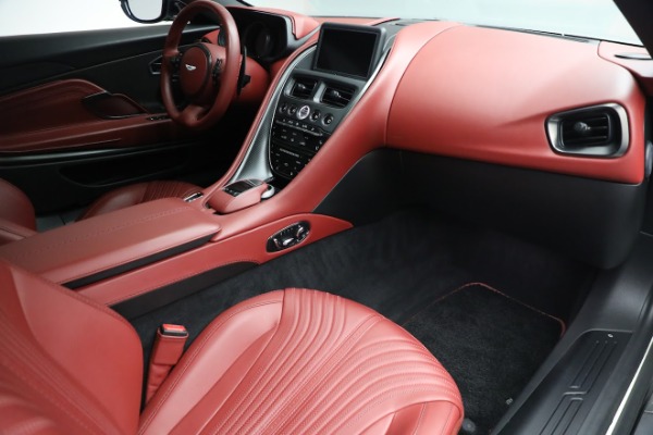 Used 2019 Aston Martin DB11 V8 for sale $129,900 at Alfa Romeo of Greenwich in Greenwich CT 06830 26