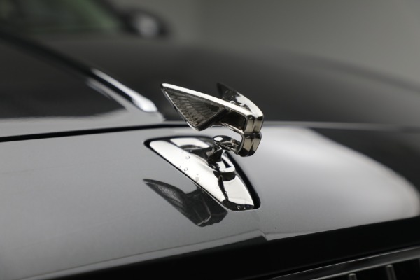 Used 2022 Bentley Flying Spur W12 for sale $249,900 at Alfa Romeo of Greenwich in Greenwich CT 06830 16
