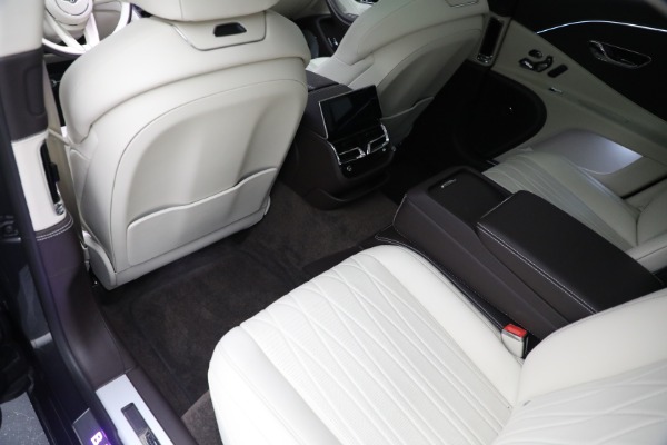 Used 2022 Bentley Flying Spur W12 for sale $249,900 at Alfa Romeo of Greenwich in Greenwich CT 06830 24