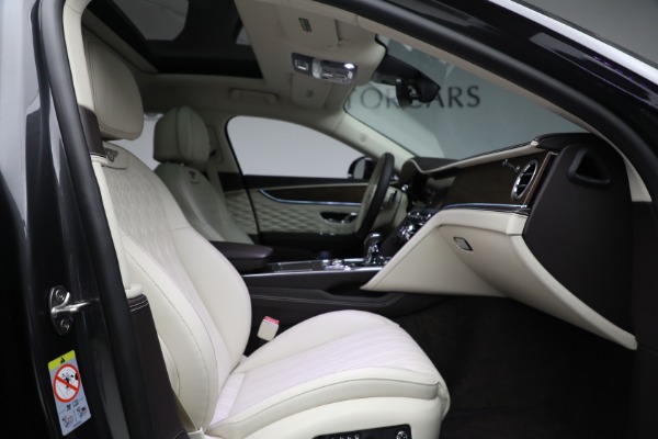 Used 2022 Bentley Flying Spur W12 for sale $249,900 at Alfa Romeo of Greenwich in Greenwich CT 06830 28