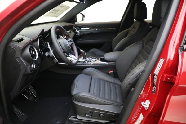 New 2023 Alfa Romeo Stelvio Estrema for sale $63,465 at Alfa Romeo of Greenwich in Greenwich CT 06830 14