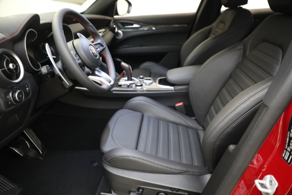 New 2023 Alfa Romeo Stelvio Estrema for sale $63,465 at Alfa Romeo of Greenwich in Greenwich CT 06830 17
