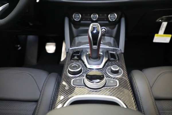 New 2023 Alfa Romeo Stelvio Estrema for sale $63,465 at Alfa Romeo of Greenwich in Greenwich CT 06830 22