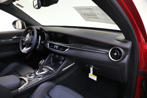 New 2023 Alfa Romeo Stelvio Estrema for sale $63,465 at Alfa Romeo of Greenwich in Greenwich CT 06830 23