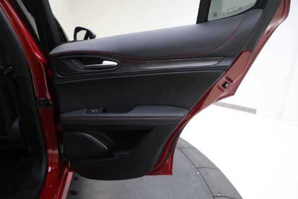 New 2023 Alfa Romeo Stelvio Estrema for sale $63,465 at Alfa Romeo of Greenwich in Greenwich CT 06830 27